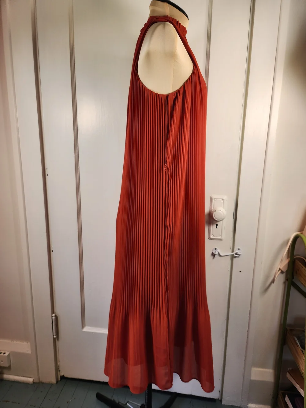 A New Day Sleeveless Pleated Midi Dress in Rust Orange XS